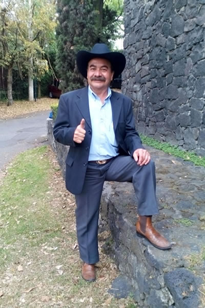 Benito Almonte - Cantautor